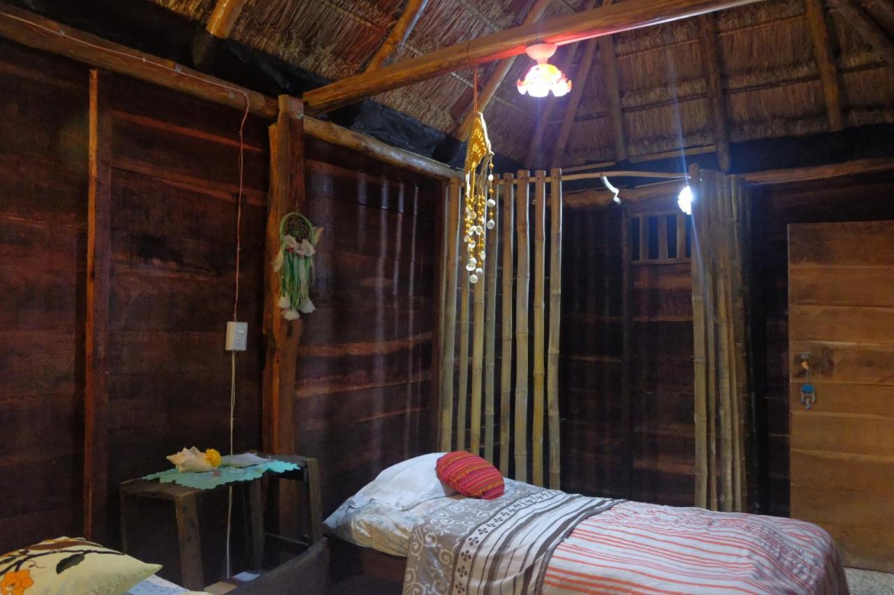 Near Lake Hostal Bacalar Eksteriør billede